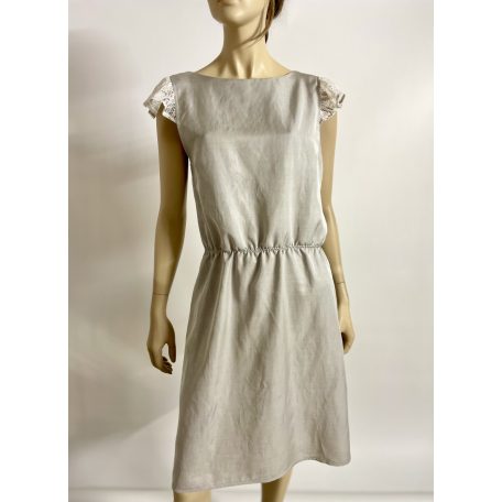 Hernyóselyem csipke masnis ruha